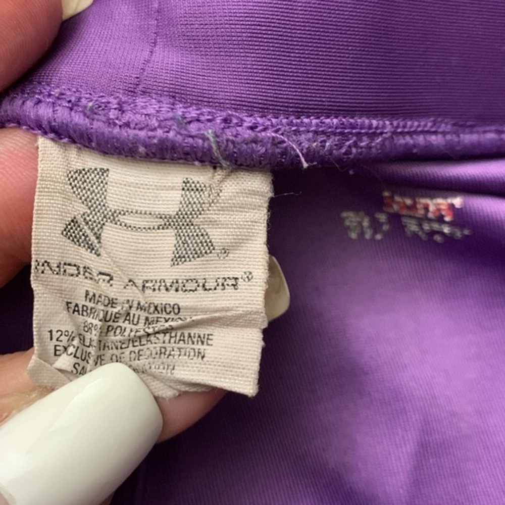 3/$20✨Under Armour Athletic Capri Leggings - Picture 3 of 7